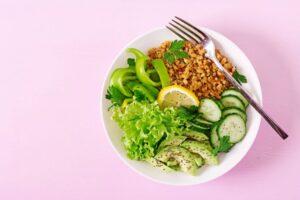 Finanziell klug ernähren: Gesund essen mit kleinem Budget